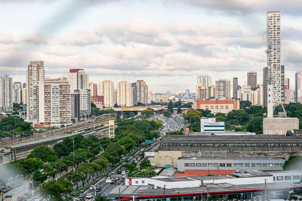 Apto C/ 2 Quartos A 100m Do Metro Belem C/ Piscina São Paulo